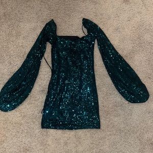 Lucy in the sky Shantelle Sequins Dress in Emerald Green size XS